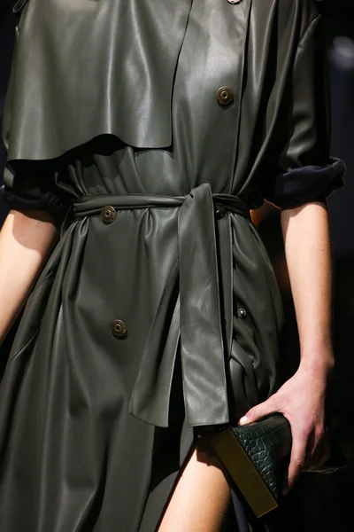 Look 42